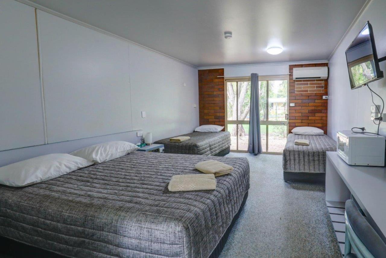 Tambo Mill Motel & Caravan Park מראה חיצוני תמונה