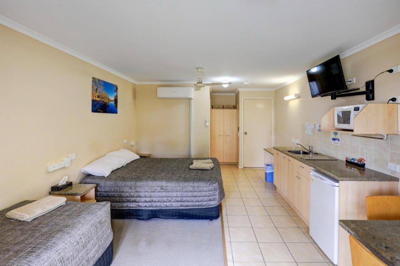 Tambo Mill Motel & Caravan Park מראה חיצוני תמונה